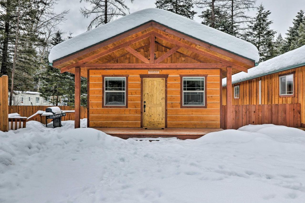 Hungry Horse Cabin Deck, Fire Pit, Near Glacier! المظهر الخارجي الصورة